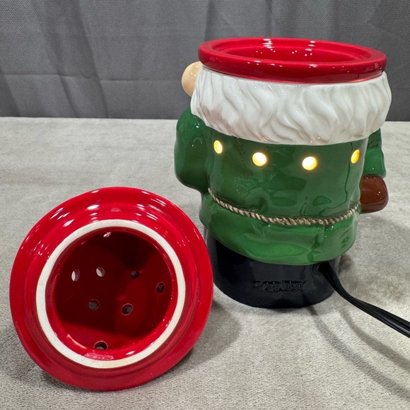 Scentsy Garden Gnome Full-Size Ceramic Wax Warmer Retired 2017 - Picture 7 of 12